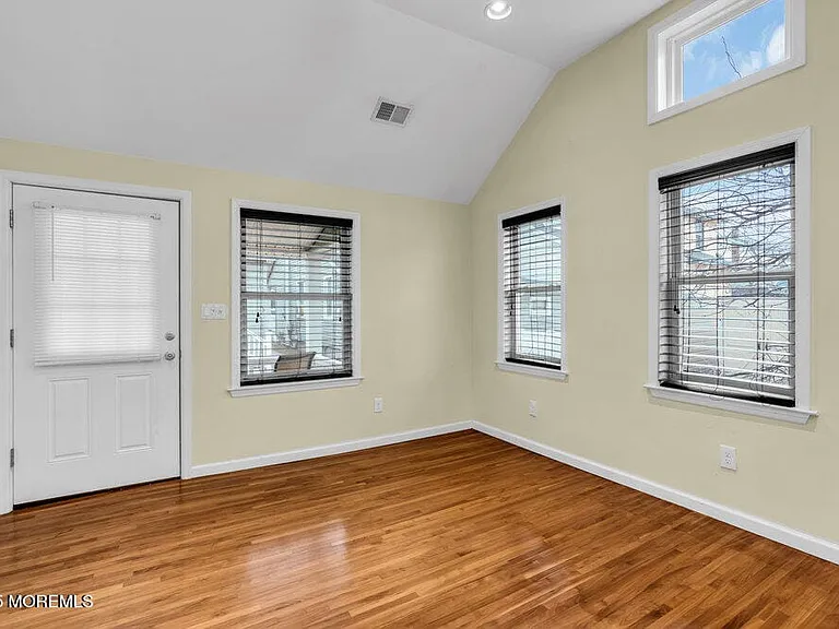 304 1/2 13th Ave #BACK HOUSE — Photo 8