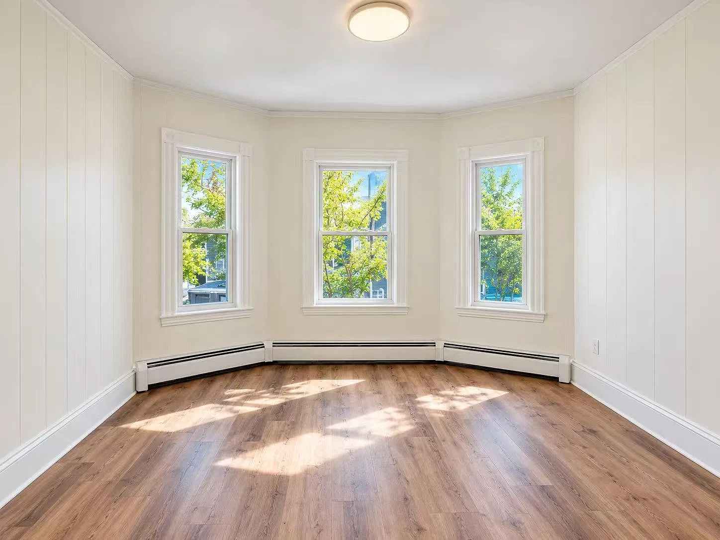2 bed, 900 sqft, $2,150 — Photo 2