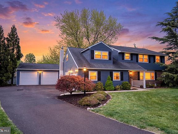 2nd image of 107 Hemlock Dr