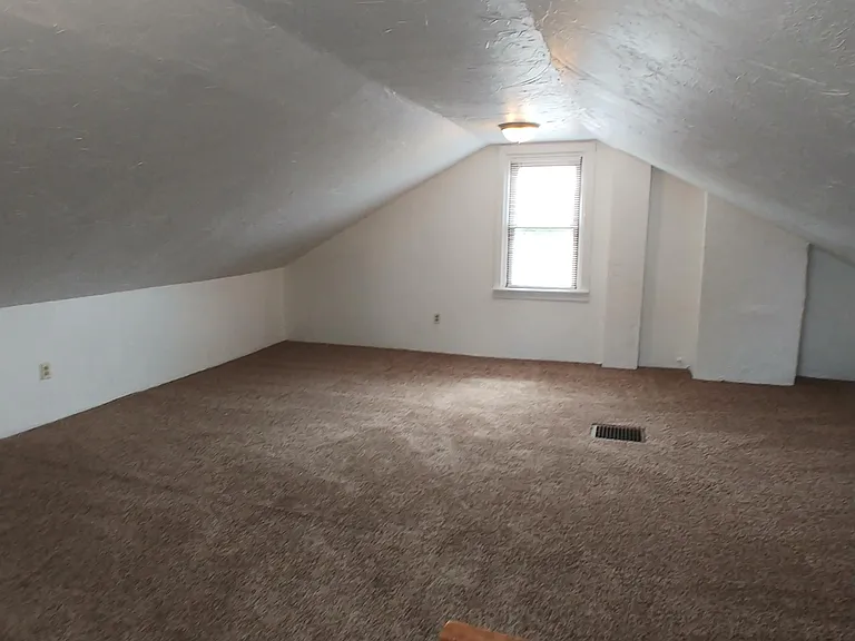 3237 Bookman Ave — Photo 18
