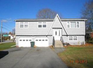98 Walnut St, Milford, CT 06461