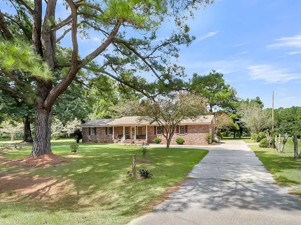 343 School St, Ridgeville, SC 29472