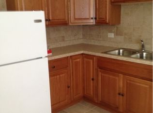 330 Duane St APT 1, Glen Ellyn, IL 60137
