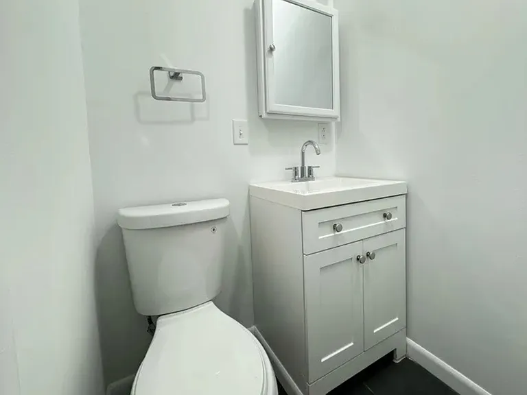 1010 Pine St #2FF — Photo 14