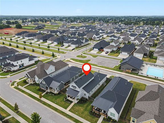2nd image of 6909 Summer Hill Cv