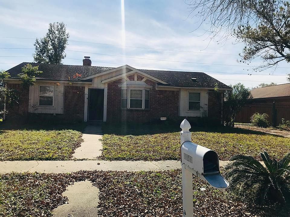 1st image of 16515 Cairnway Dr