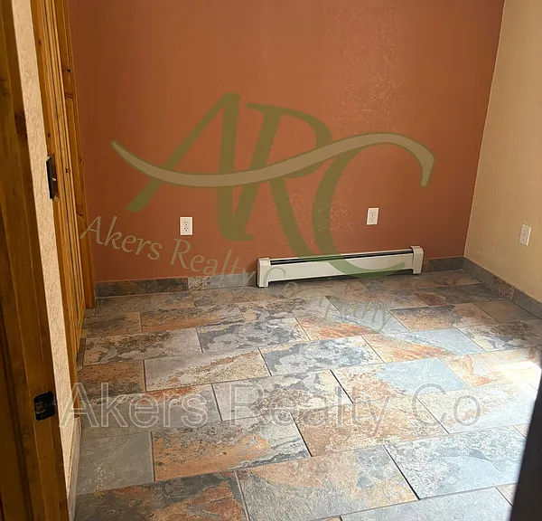 123 Van Buren St #DOWNSTAIRS — Photo 13