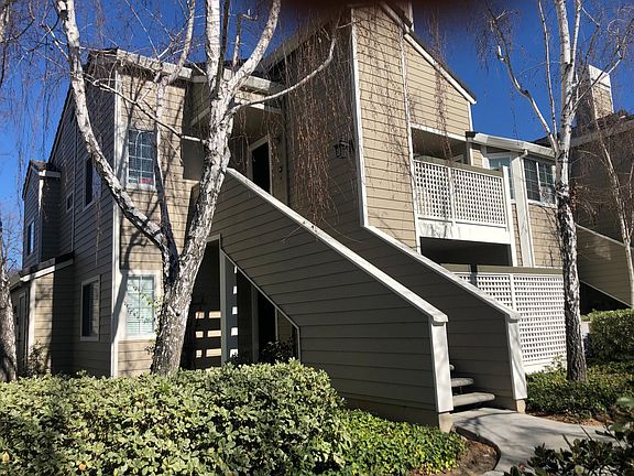 2nd image of 946 Lake Tahoe Ct