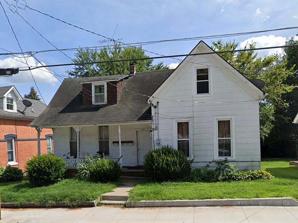 1st image of 219 E Washington St #3