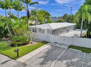 4422 Sea Grape Dr, Lauderdale By The Sea, FL 33308