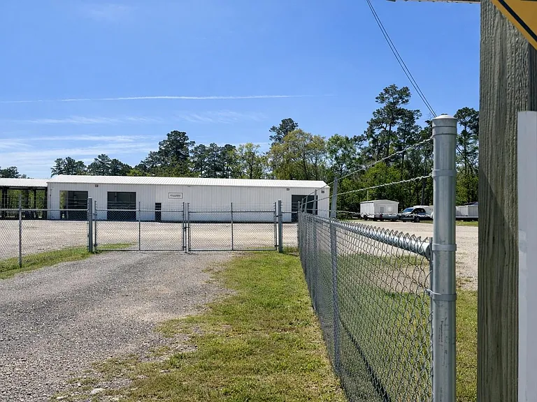 13046 Highway 105 E — Photo 7