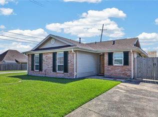 2701 Bayou Lours Ct, Marrero, LA 70072