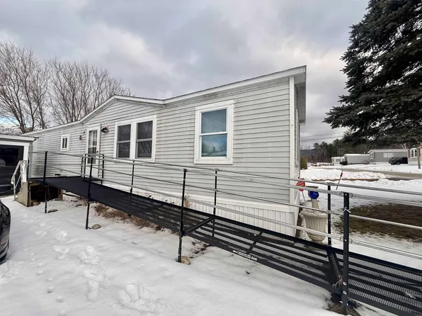 9 Billings Mobile Manor, Rutland City, VT 05701