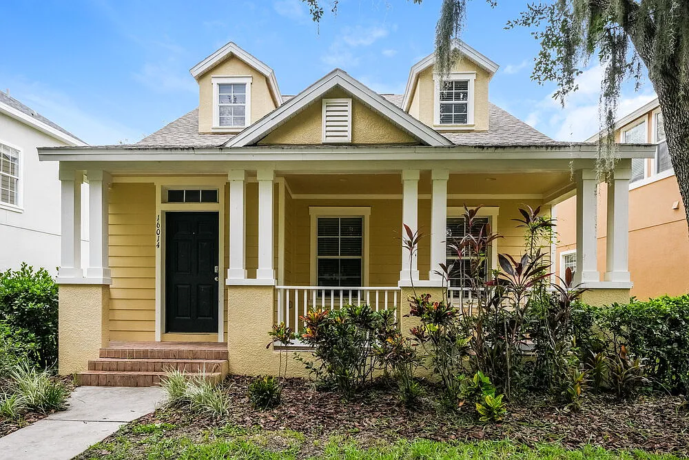 4 bed, 2.5 bath, 1799 sqft, $2,420 — Photo 1