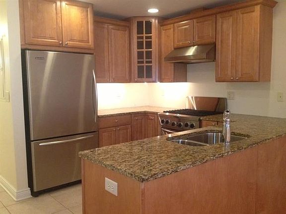 3rd image of 453A Springfield Ave