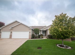 5529 Joshua St, Bettendorf, IA 52722