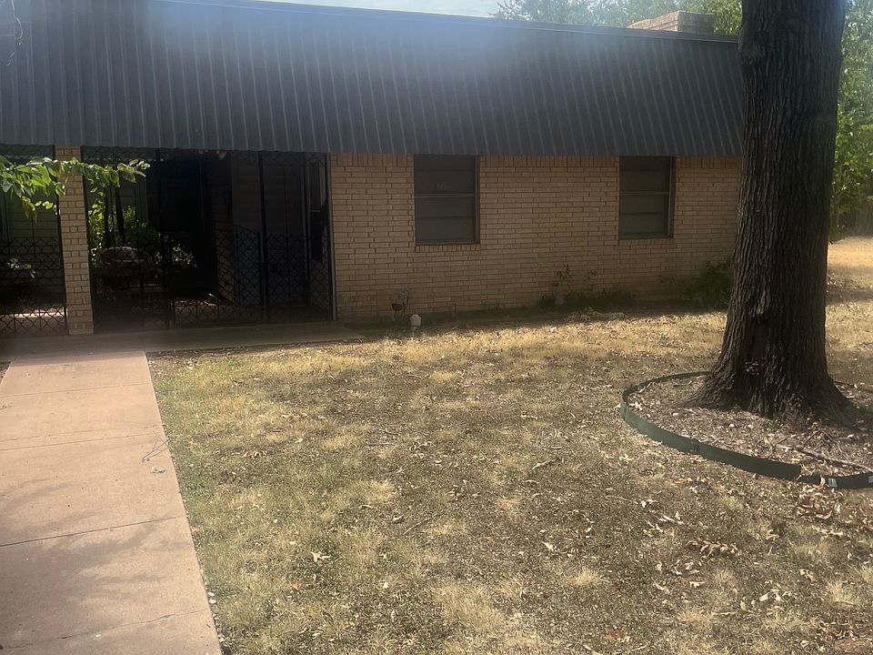 1st image of 2309 S 23rd St