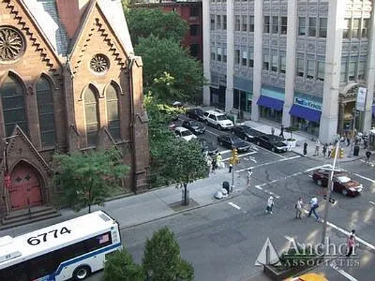 Rented by Anchor Associates | media 40