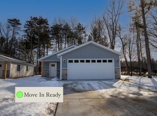 5573 Forest Creek Rd, Stevens Point, WI 54482