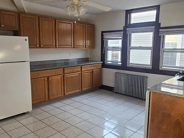 120 Bishop St #F6 — Photo 2