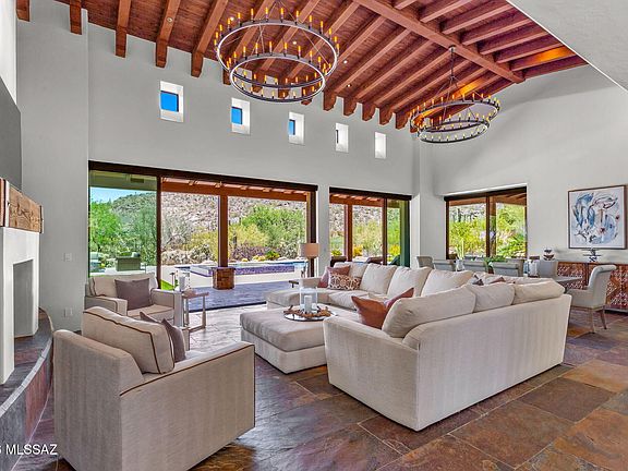 3rd image of 6067 W Seven Saguaros Cir
