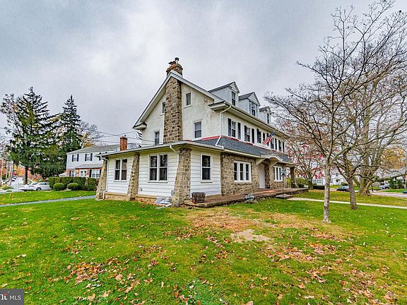 3rd image of 604 Aronimink Pl