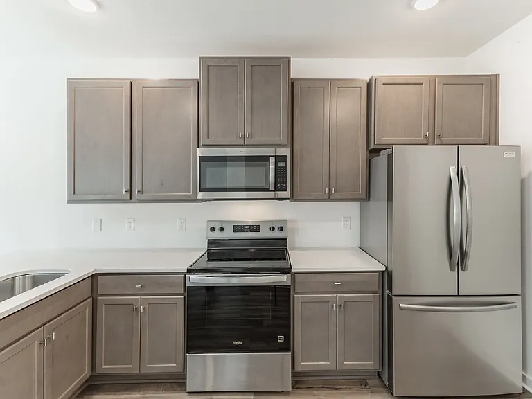 7597 Discovery Point Dr — Photo 14