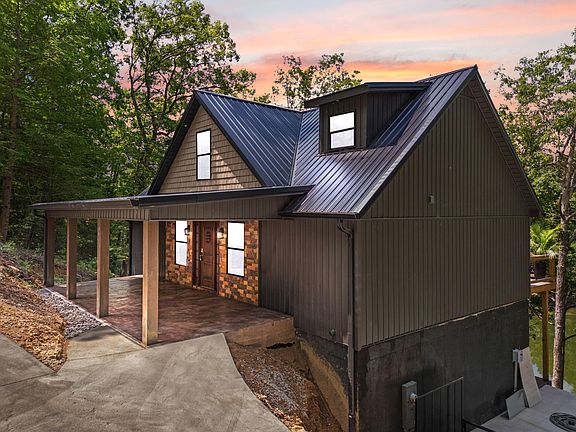 4th image of 1265 Cliffs Edge Rd