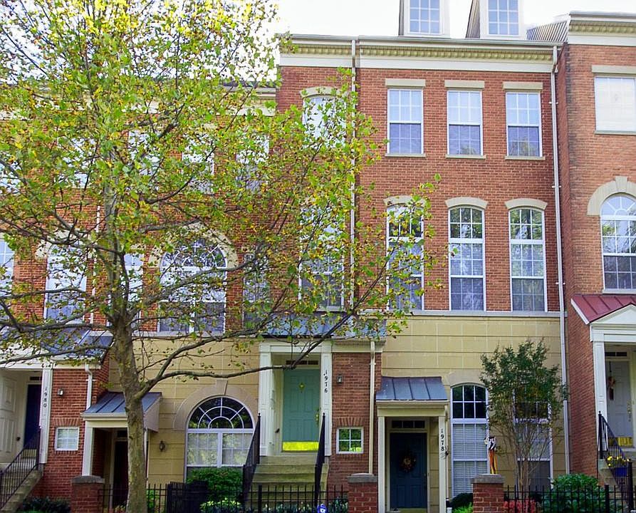Exterior (Front)