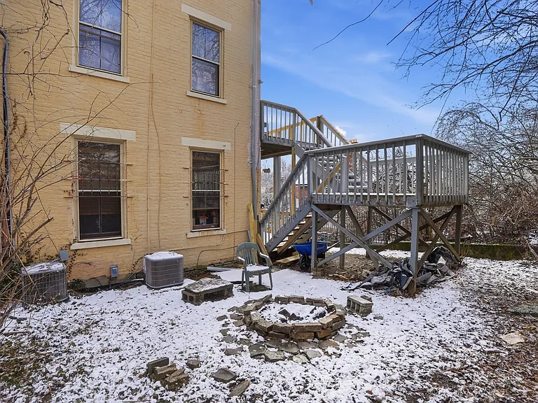 2227 Wheeler St #1 — Photo 31