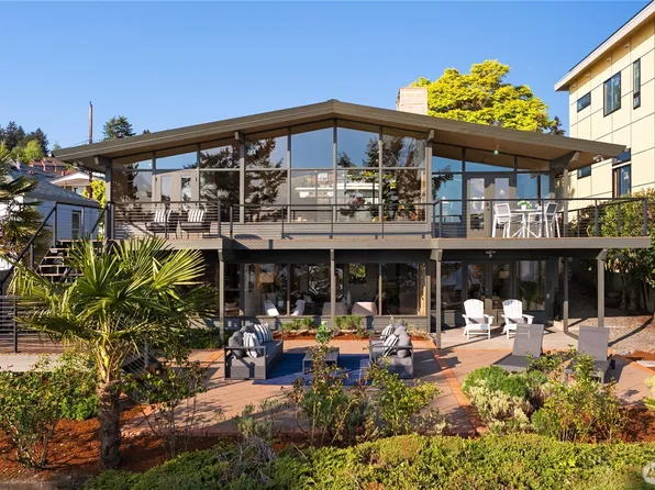 12139 Shorewood Drive SW, Burien, WA 98146