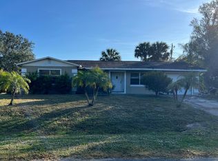8686 65th Dr, Sebastian, FL 32967