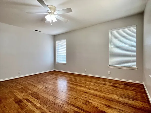 11220 Wyatt St, Dallas, TX 75218