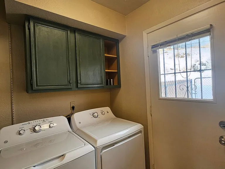 3645 Gypsum Rd — Photo 11