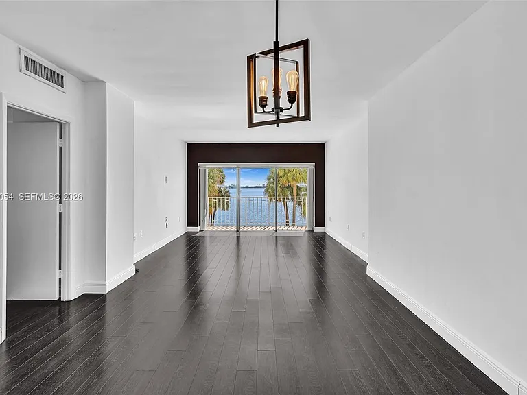 500 Bayview Dr #228 — Photo 6