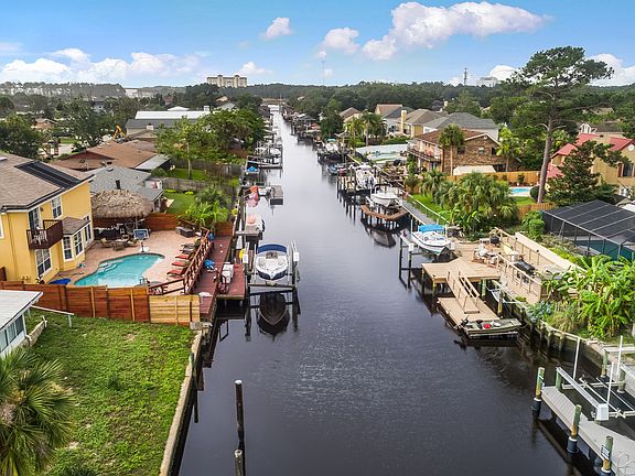 2nd image of 4268 Coquina Dr