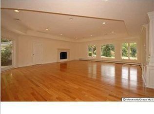 4 N Rohallion Dr, Rumson, NJ 07760