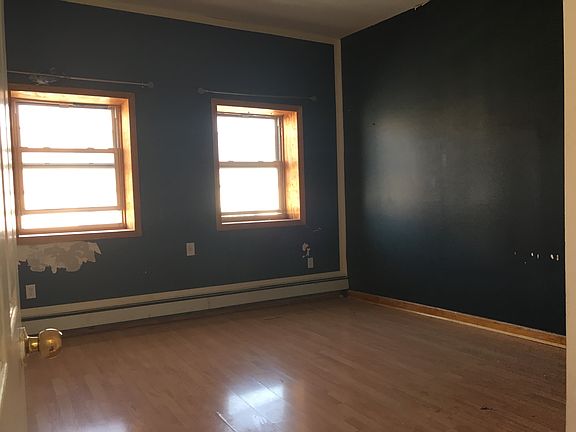 4th image of 94 Central Ave