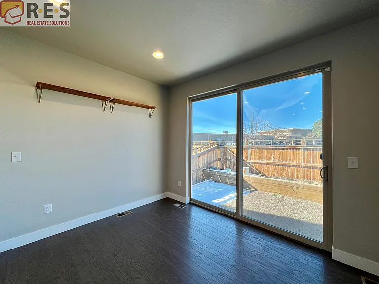 6833 Decatur St — Photo 23