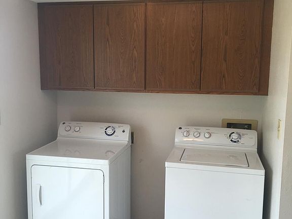 Washer & Dryer in Unit