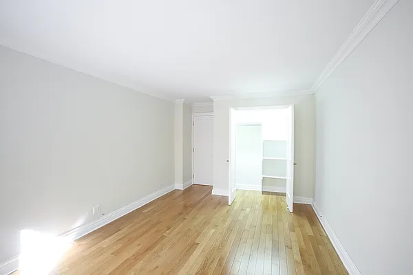 Rented by Stonehenge NYC LLC | media 7