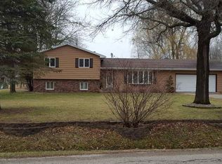 140 E Park St, Westfield, WI 53964