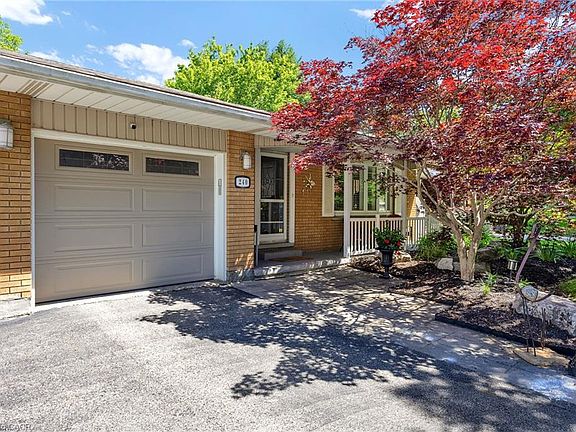 2nd image of 240 Willowdale Ave