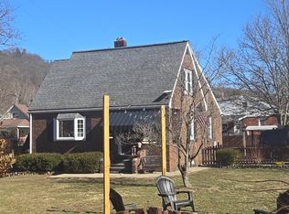 120 Short St, Ambridge, PA 15003