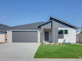 3860 N Amberwood Ave, Meridian, ID 83646