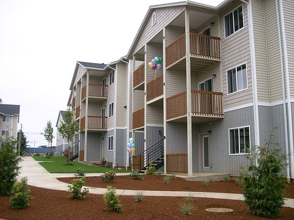 4th image of 481 E Ellendale Ave #37