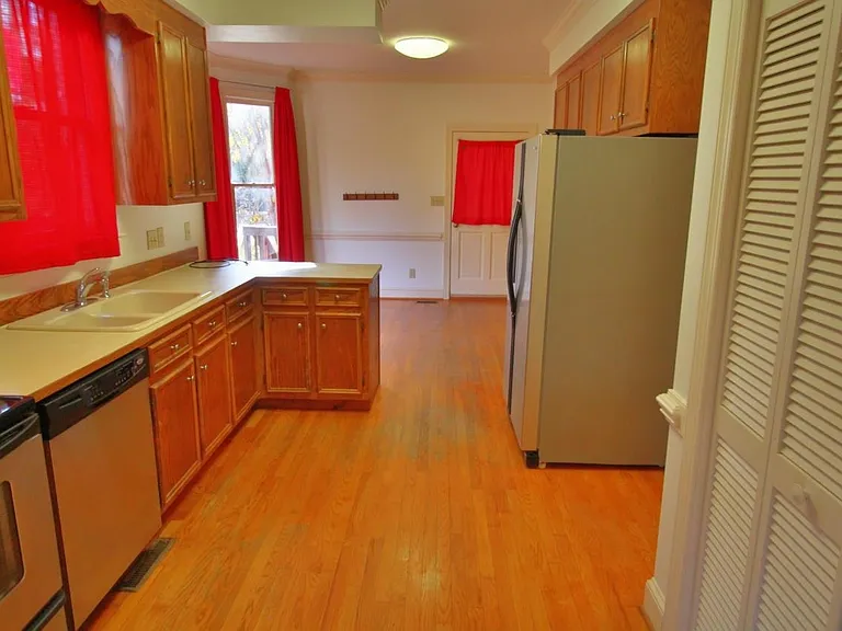 3425 Cottonwood Dr — Photo 6