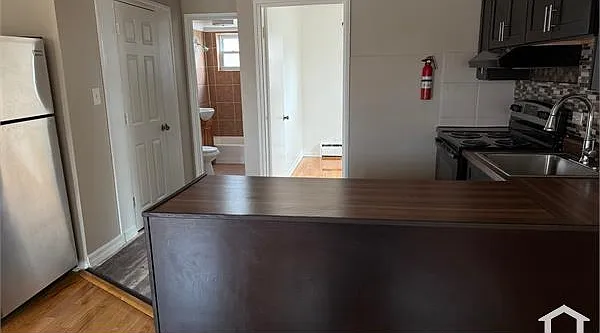 1633 E 74th St #2C — Photo 10