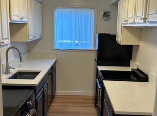 405 S Coeur Dalene St APT 3, Spokane, WA 99201