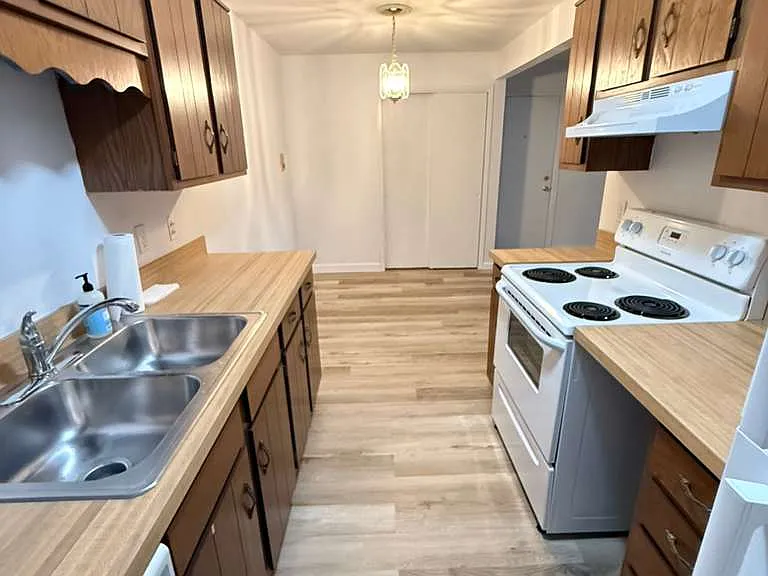 1650 Cedarwood Dr #235 — Photo 8